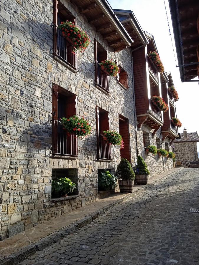 Apartamentos Lausan Gavín Zewnętrze zdjęcie